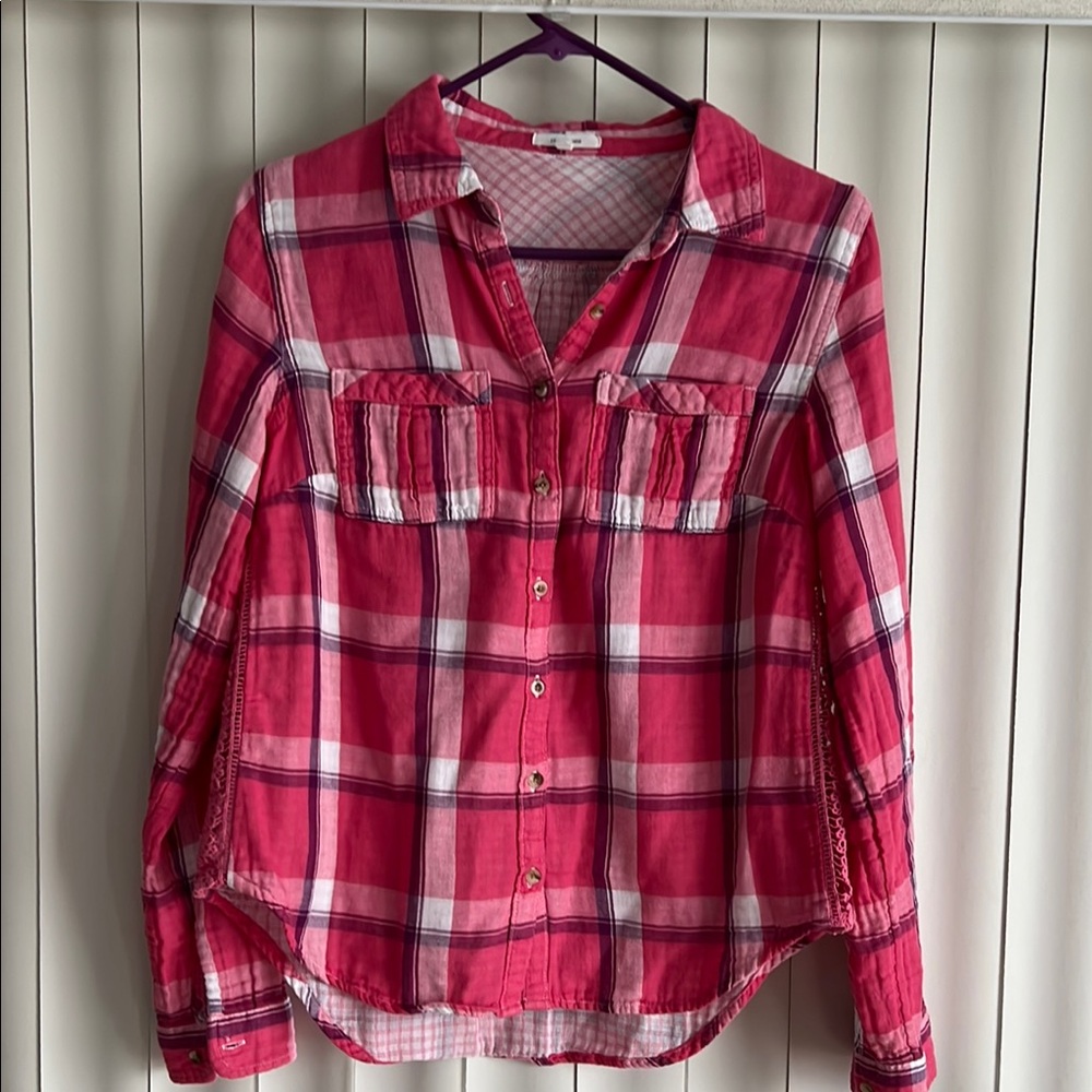 Maurices Pink Plaid Shirt w/Lace Sides Women’s Sz M